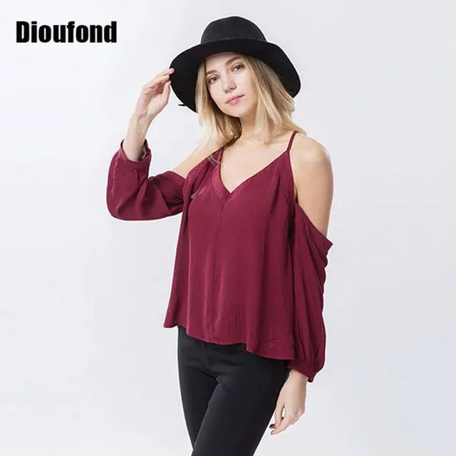 Dioufond 2017 Summer T shirt Women Off Shoulder V-neck T-shirts Crinkle White Tops Casual Split Spaghetti Strap Tshirt