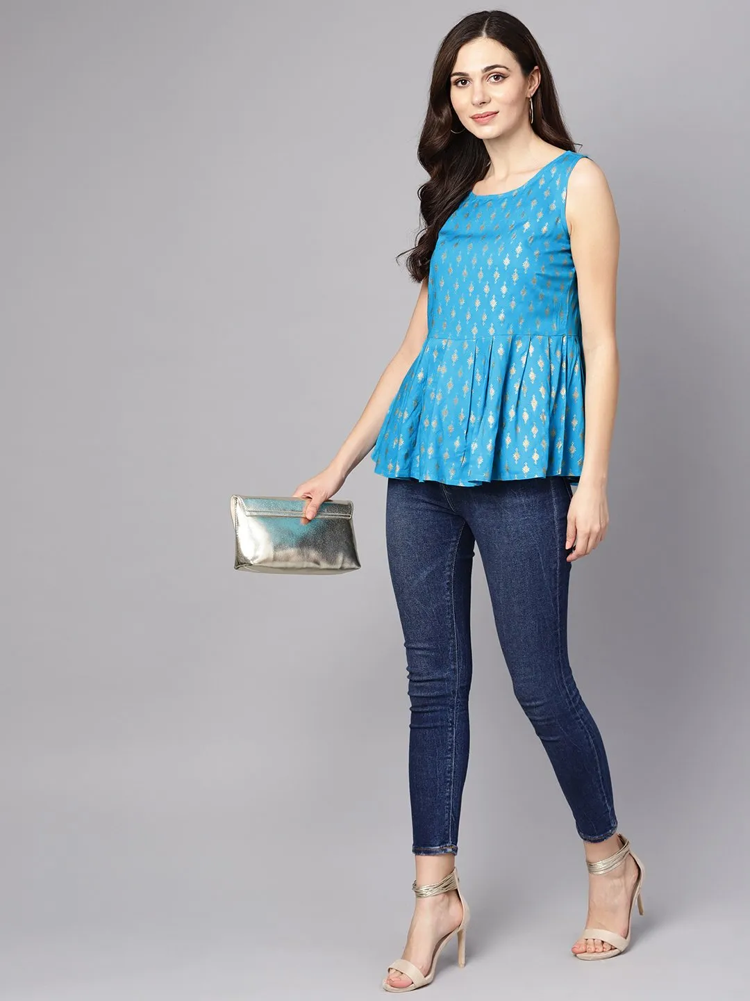 Light Blue Sleevless A-Line Rayon Crop Top