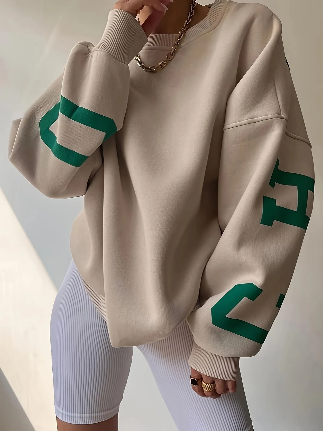 Stylish AutumnWinter Crew Neck Sweatshirt for Women